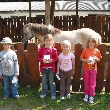 팜스테이 Zoopark Zelcin