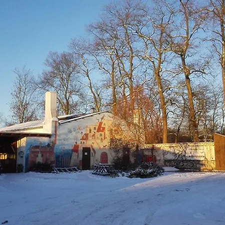 Zoopark Zelcin Farm stay *