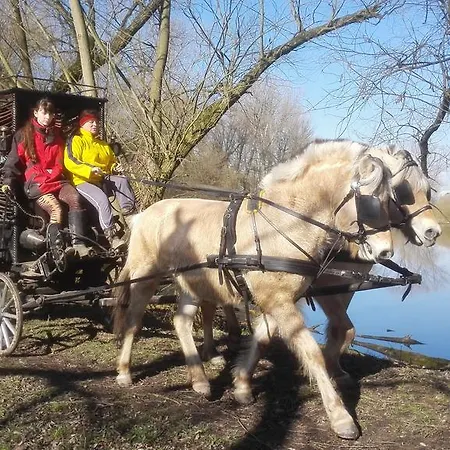 Zoopark Zelcin * Mělník
