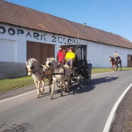 Zoopark Zelčín Alojamento de Turismo Rural