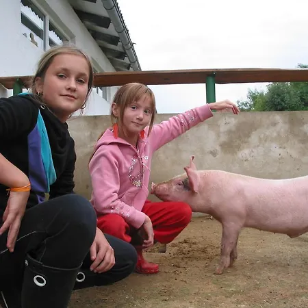 Zoopark Zelcin * Mělník