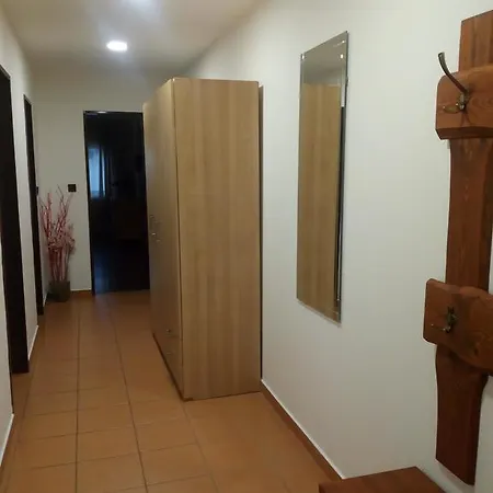 Zoopark Zelcin * Mělník