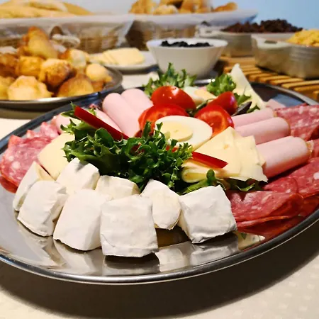 Zoopark Zelcin Mělník