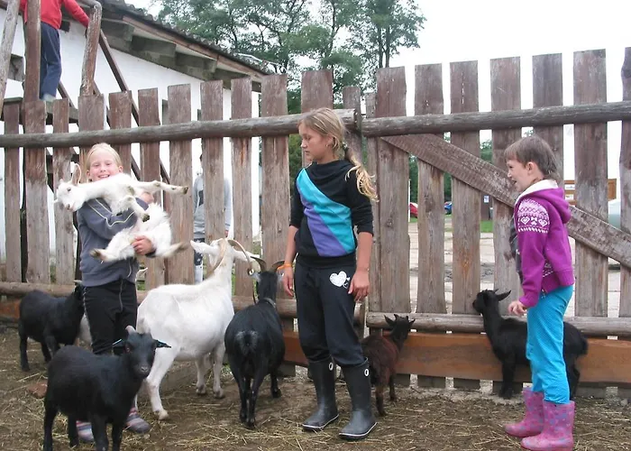 Zoopark Zelcin Feriegård Mělník
