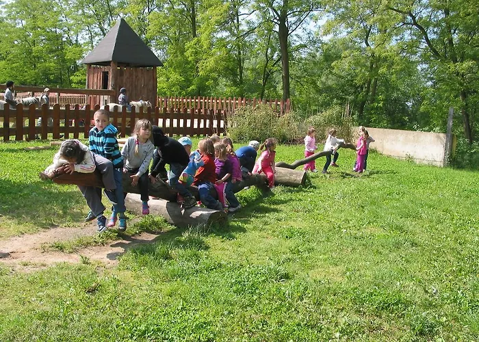 Feriegård Zoopark Zelcin