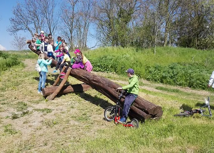 Bauernhof Zoopark Zelcin Mělník